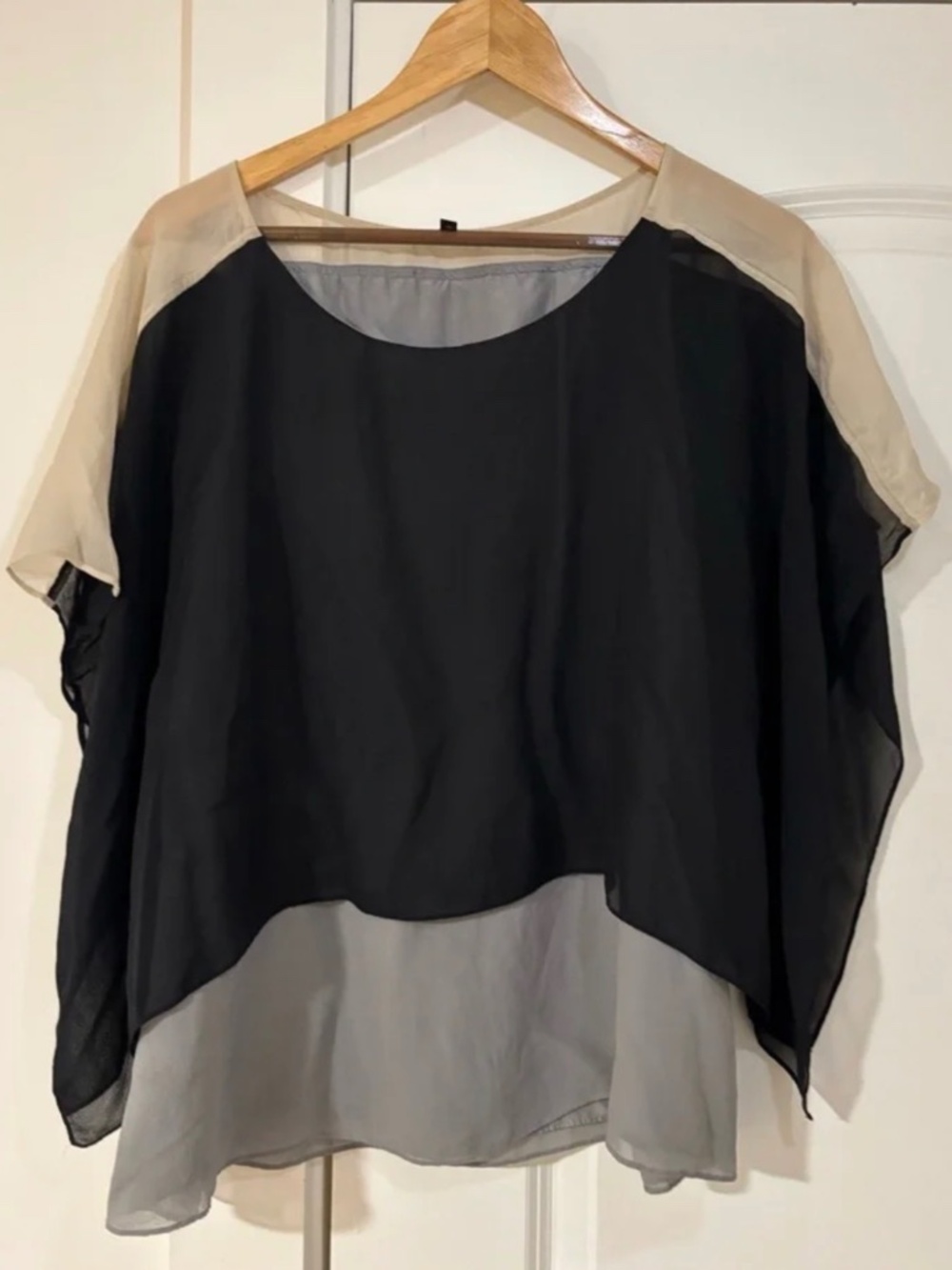Eileen Fisher Black and Cream Blouse